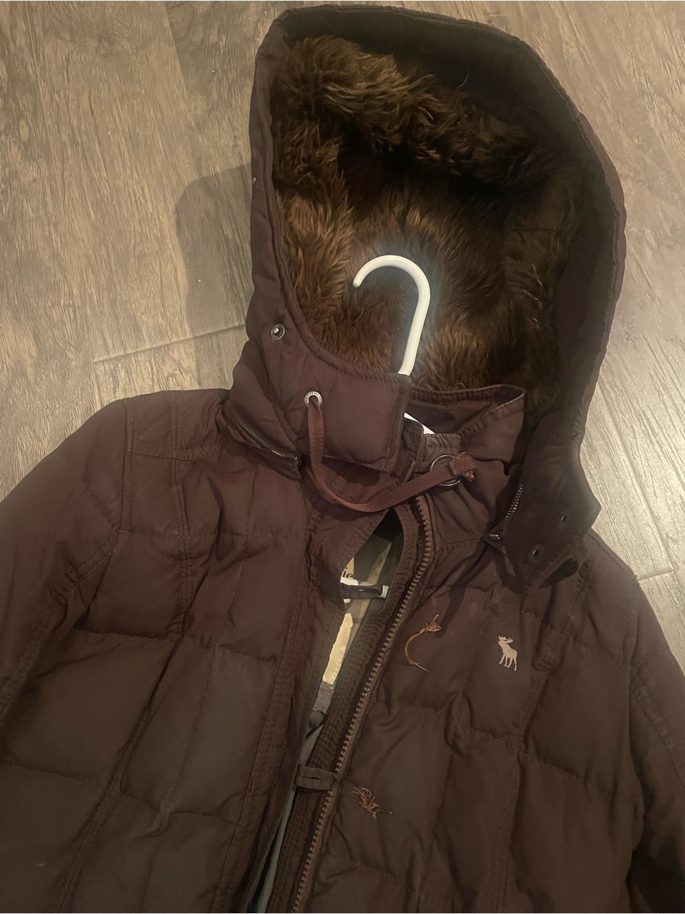 Women’s Abercrombie & Fitch Brown Fuzzy Winter Jacket with Hood Size M - Picture 2 of 2